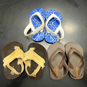 (3) Pairs of Little Boys Size 5 Flip Flops (Old Navy/Circo)